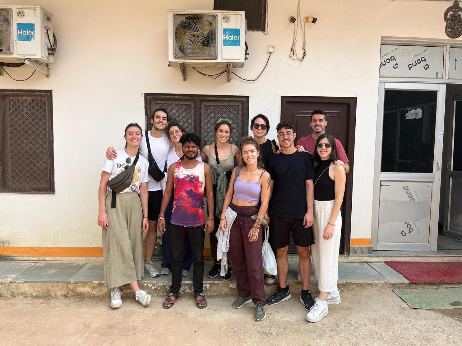Karma Hostel Khajurāho Exteriör bild