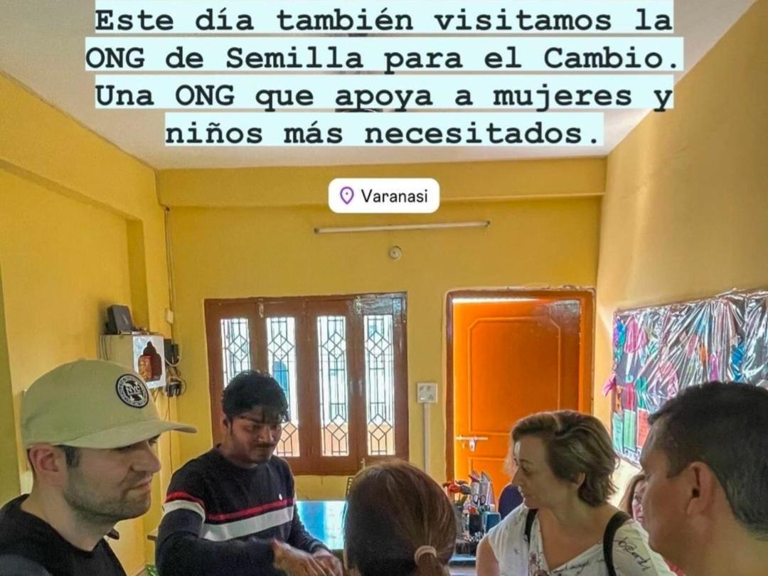 Karma Hostel Khajurāho Exteriör bild